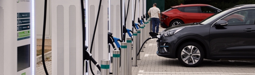 Aantal laadpalen in Nederland